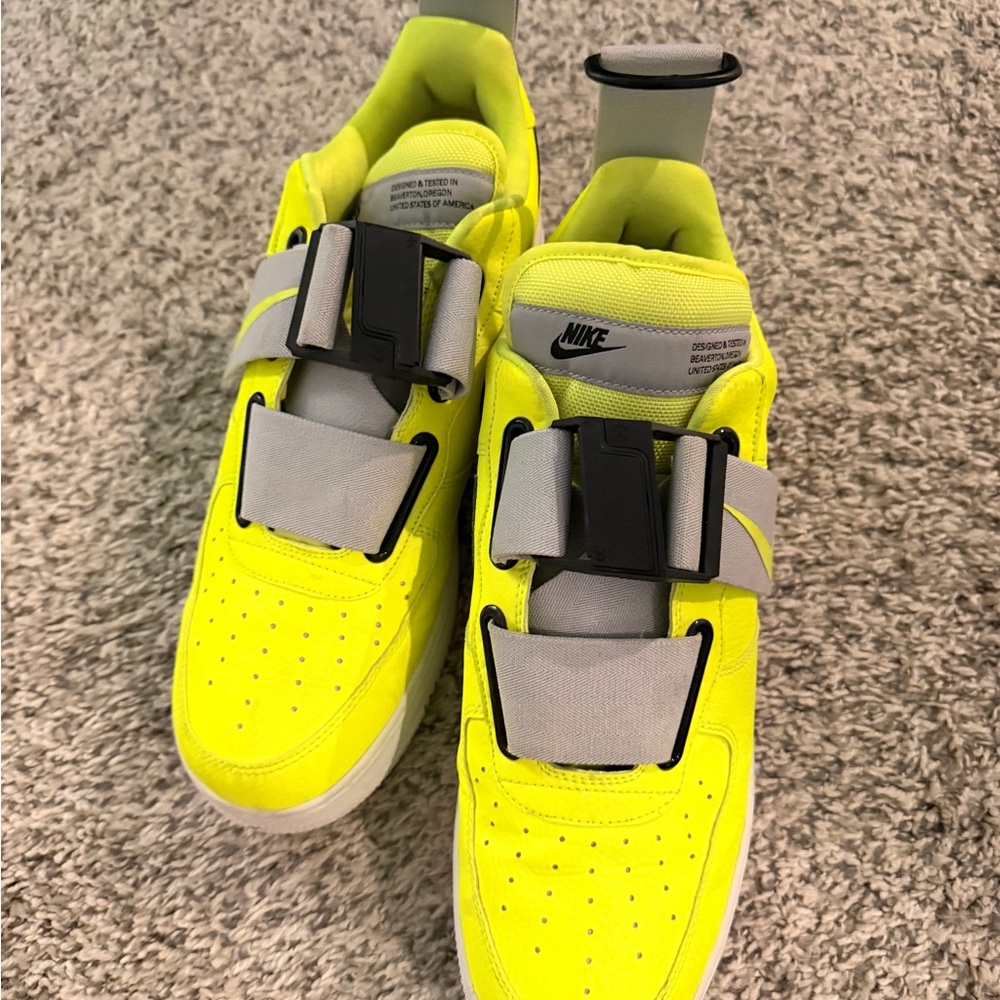 Nike Air Force 1 Utility 'Volt' - Picture 2 of 4
